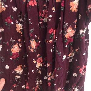 Target off shoulder crop